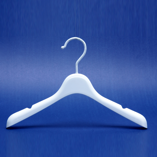 Simple Smooth Anti-Slip Plastic Hanger manufacturer